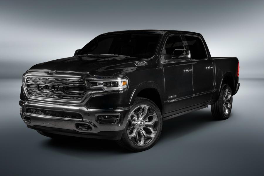  Ram 1500 Limited Crew Cab (DT) 2018 года  (LA) (фото 1 из 2)